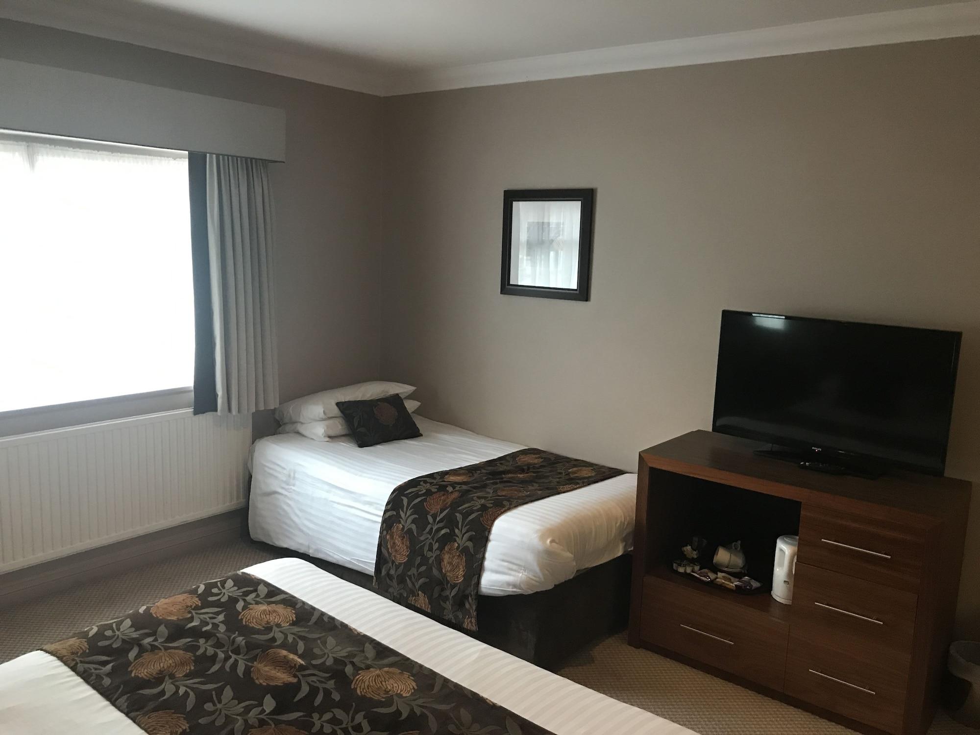 Best Western Rockingham Forest Hotel Corby Kültér fotó