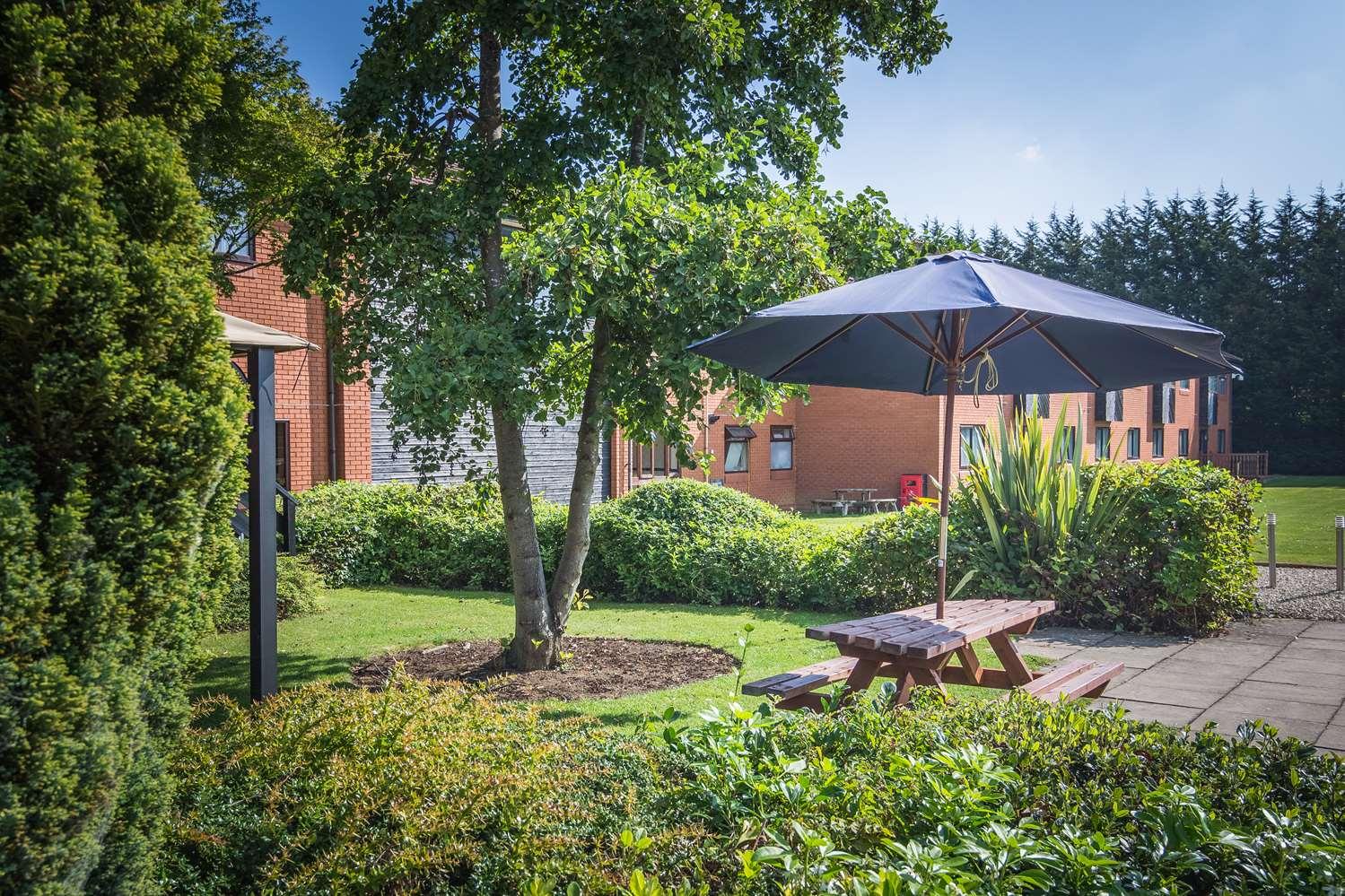 Best Western Rockingham Forest Hotel Corby Kültér fotó
