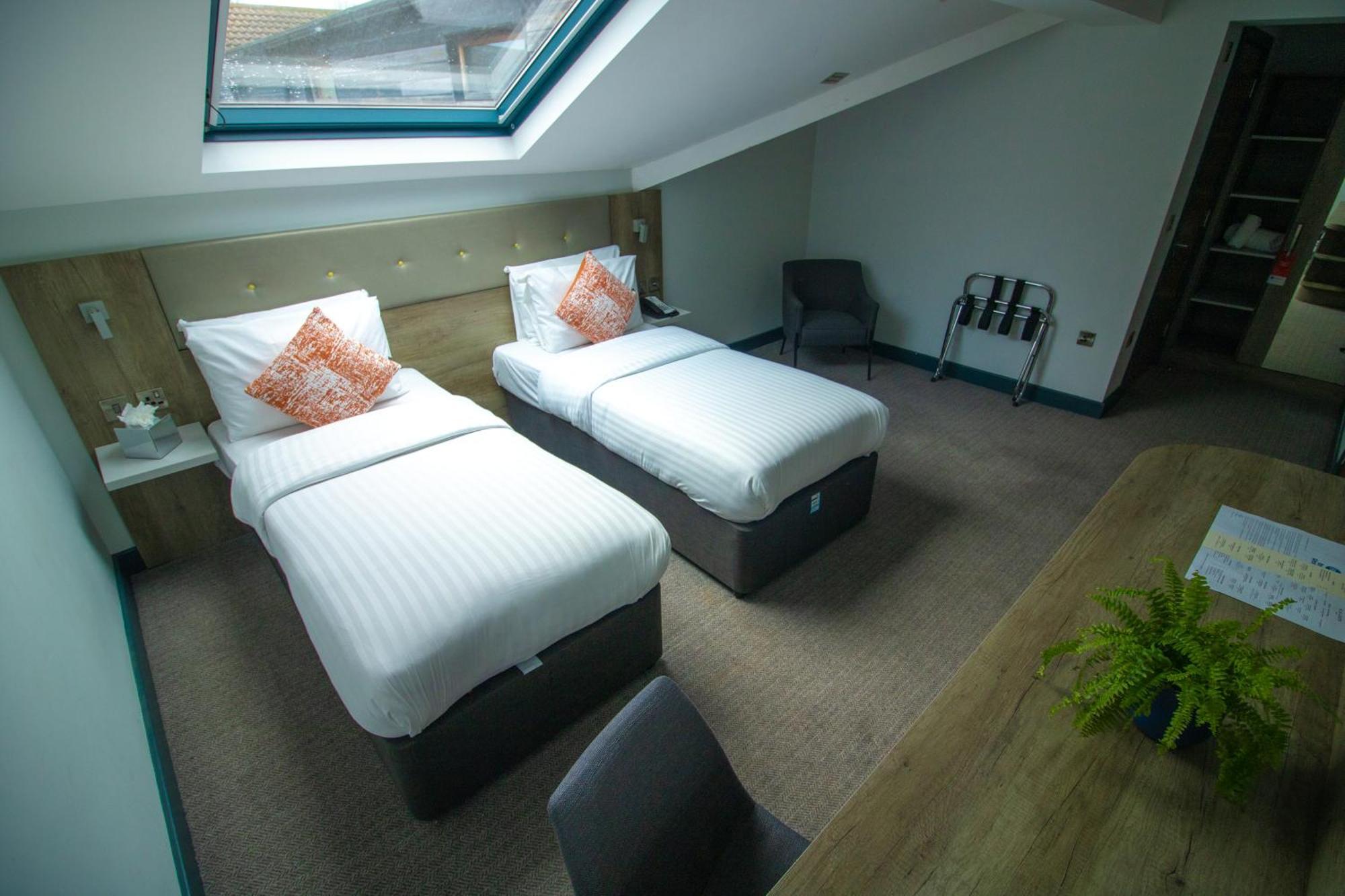 Best Western Rockingham Forest Hotel Corby Kültér fotó
